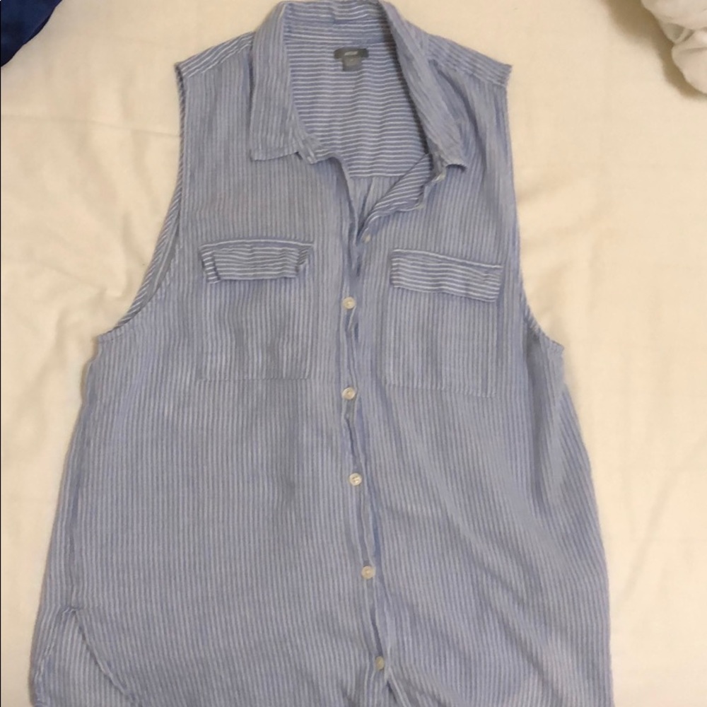 NWOT!! Aerie LightweightCotton Sleeveless ButtonUp